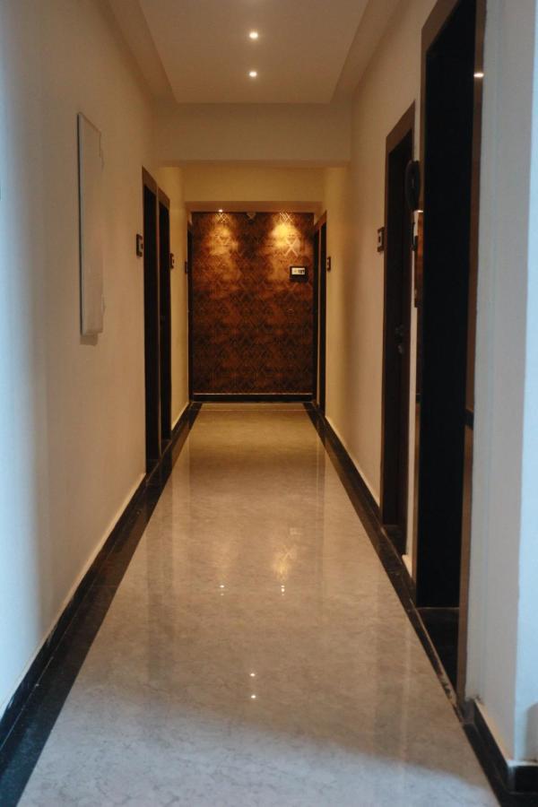 Hotel Candor Amigo Airoli Mind Space Νάβι Μουμπάι Εξωτερικό φωτογραφία