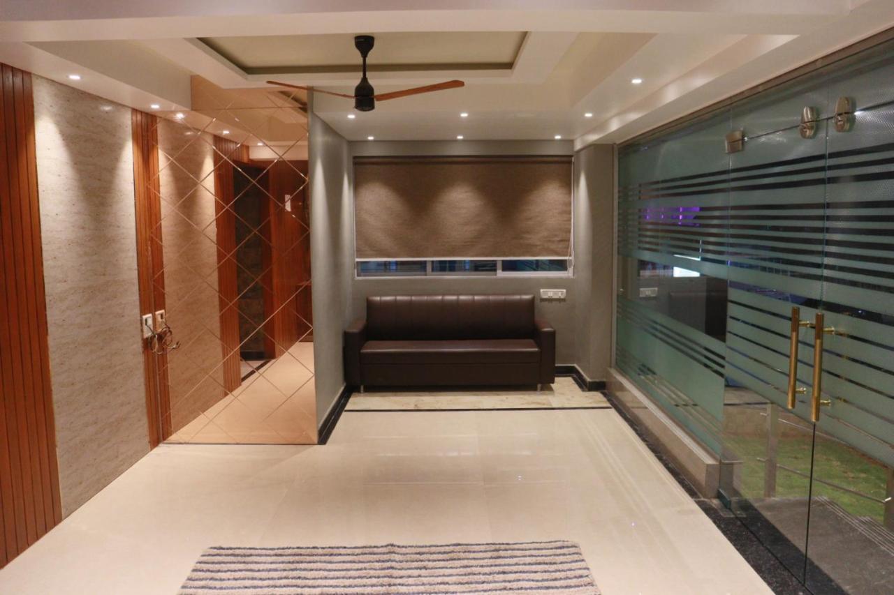 Hotel Candor Amigo Airoli Mind Space Νάβι Μουμπάι Εξωτερικό φωτογραφία