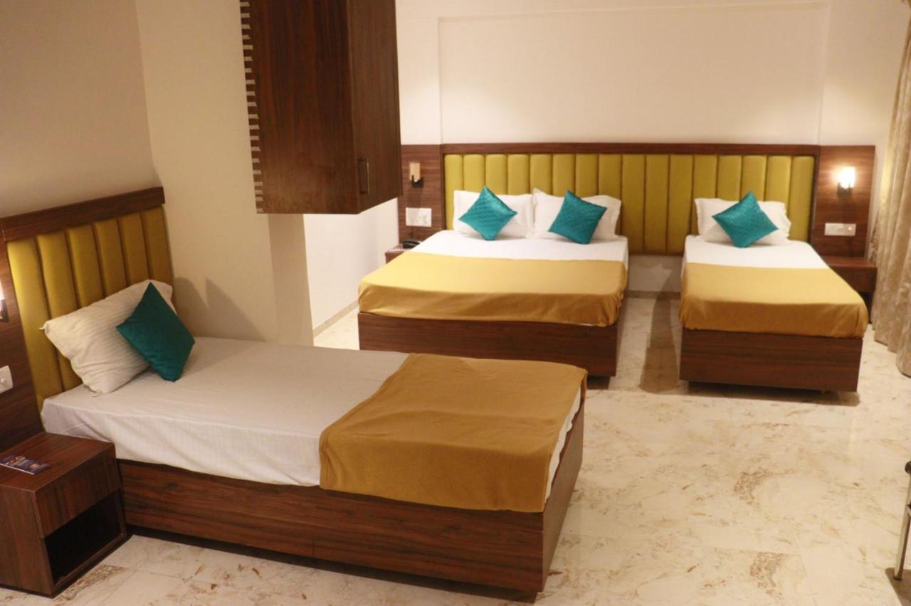 Hotel Candor Amigo Airoli Mind Space Νάβι Μουμπάι Εξωτερικό φωτογραφία