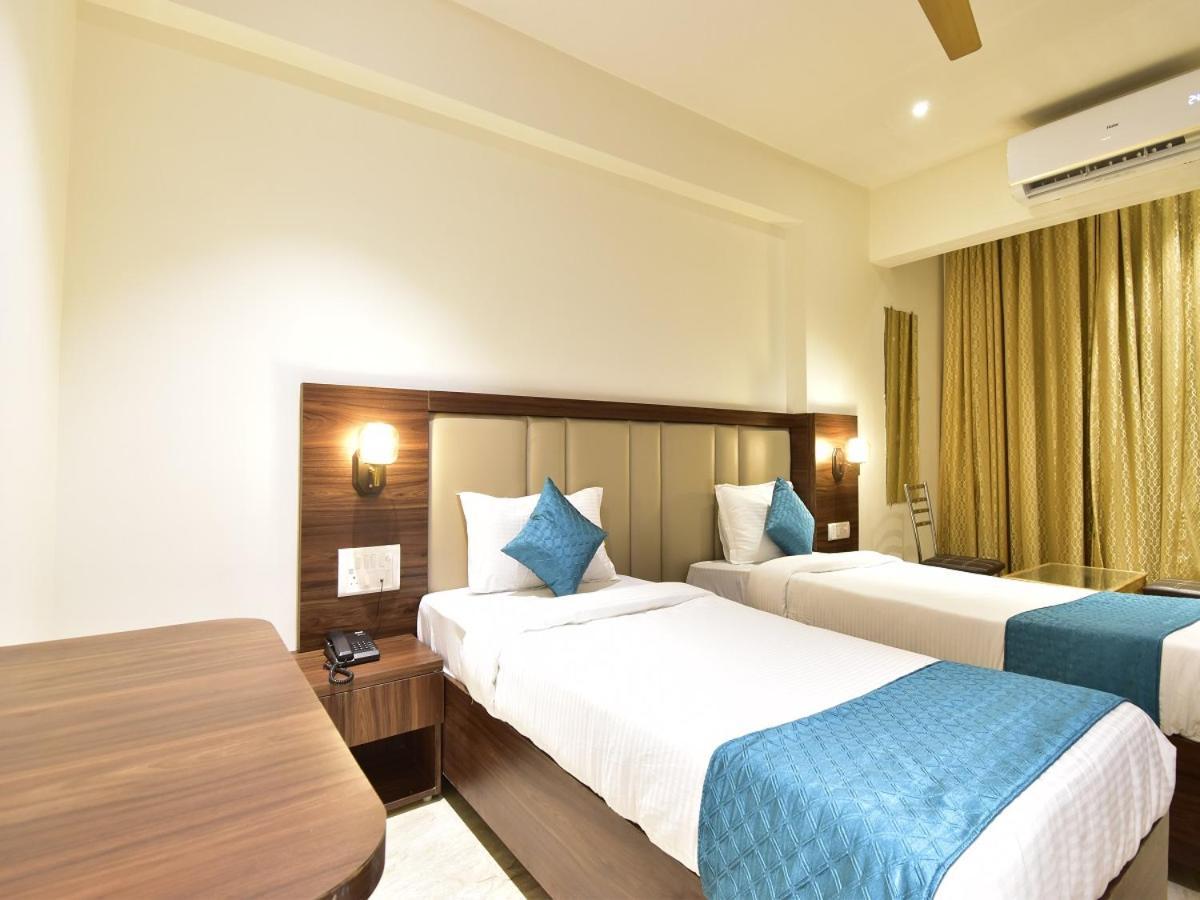 Hotel Candor Amigo Airoli Mind Space Νάβι Μουμπάι Εξωτερικό φωτογραφία